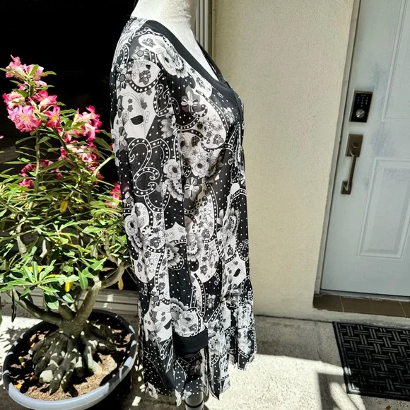 BISOU BISOU. NWT. Bohemian Rhapsody 2. Dita Print. Dress/Tunic w/tassels… - Picture 4 of 11